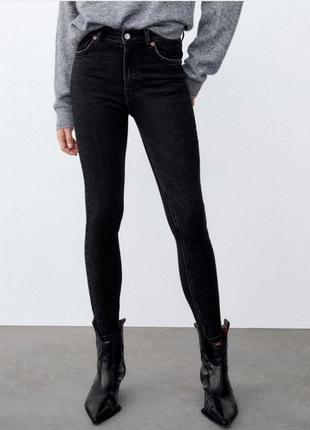Джинси zara 32-34 чорні.