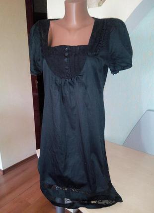 Черное хлопковое платье с коротким рукавом и кружевной отделкой2 фото