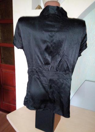 Нежнейшая шелковая черная  блуза с v образным вырезом4 фото