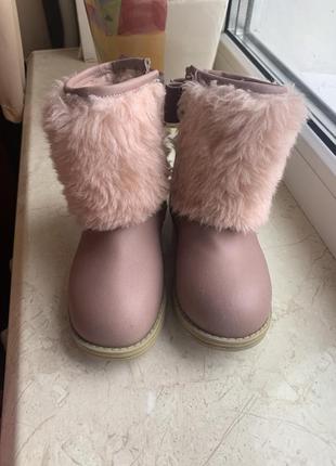 Сапожки зимние на меху 26 р. в идеальном состоянии