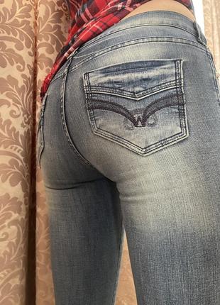 Жіночі джинси джегинсы