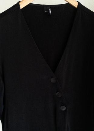 Блуза с укороченными рукавами и ассиметричной застёжкой2 фото