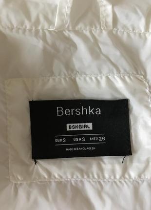 Bershka ветрівка xs-s2 фото