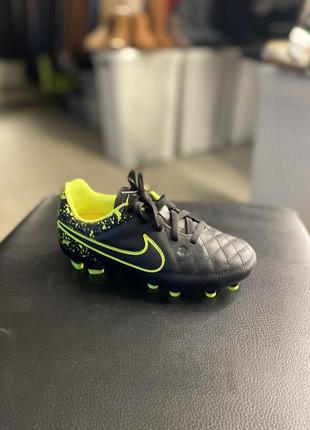 Бутсі nike mercurial