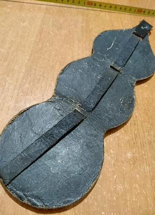 Rabbie burns. лутунные медальоны. часть парадной упряжи для лошадей. на толстой...