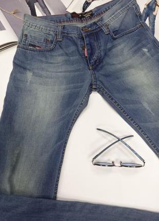 Мужские джинсы с потертостями dsquared3 фото