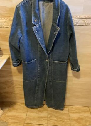 Стильний тренч ,пальто