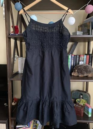 Черное платье