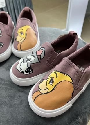 Класні сліпони на дівчинку😍