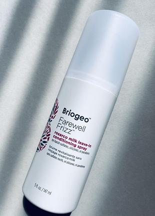 Briogeo farewell frizz™ rosarco milk leave-in conditioning spray незмивний кондиціонер
