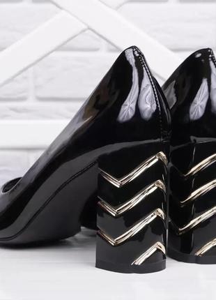 Туфли женские на широком каблуке лаковые catarilla польша черные