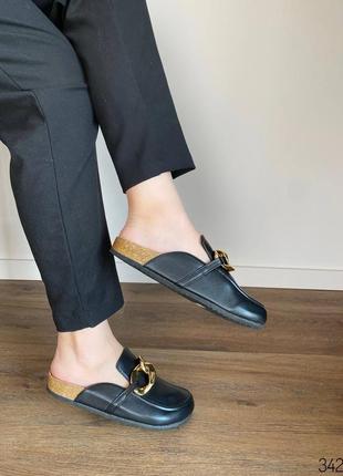 Жіночі шльопанці