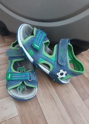 Босоніжки, сандалі на хлопчика