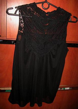 Топ с кружевом черный