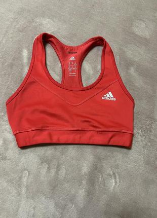 Спортивний топ від adidas