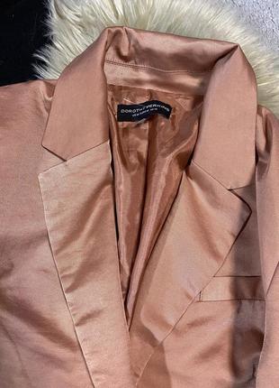 Трендовий жакет блейзер піджак на підкладі від бренду dorothy perkins5 фото