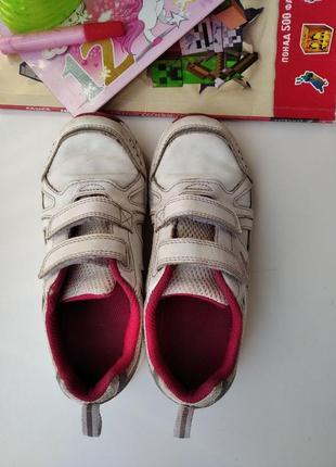 Білі шкіряні кросівки clarks uk12,5g 31р. дівчинці, на липучках2 фото