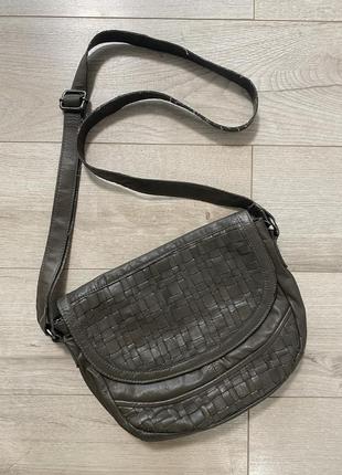 Сумка с длинной ручной//сумка кольору хакі