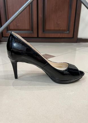 Лакові туфлі/босоніжки nine west 37,5р5 фото