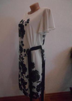 Крутое платье в цветочный принт  р.16 per una румыния!