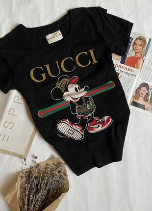 Трендовая футболка в стиле gucci.