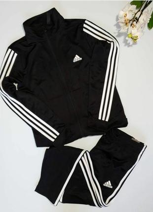 Продам оригінальний костюм adidas