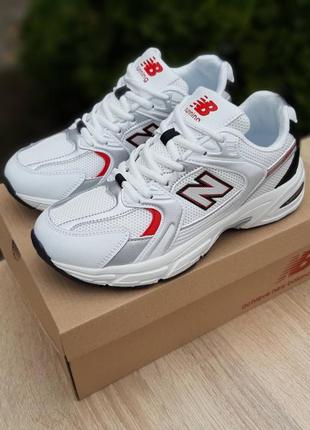 Женские кроссовки 🔥