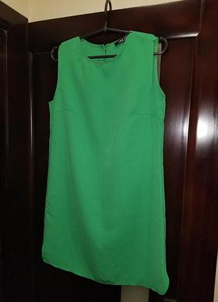 Продам новое шикарное базовое платье