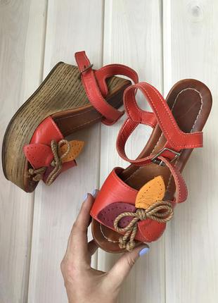 Красные кожаные босоножки на высокой платформе босоножки 37р