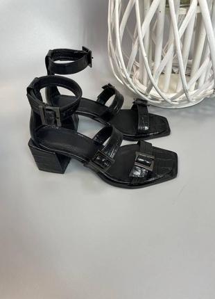 Ексклюзивні босоніжки жіночі натуральна італійська шкіра рептилія