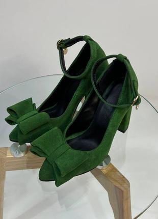 Эксклюзивные туфли из натуральной итальянской замши зелёные с бантиком