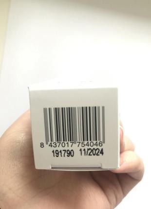 Сироватка для обличчя з вітаміном с та гіалуроновою кислотою / сироватка feel free /...