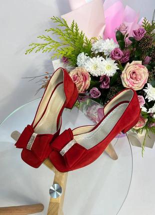 Эксклюзивные туфли из натуральной итальянской кожи и замша с бантиком красные1 фото