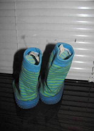 Поділитися: кеди-шкарпетки, тапочки розмір 192 фото