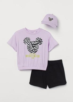 Брендовий модний костюм для дівчинки н&m шорти футболка, кепка літо міки