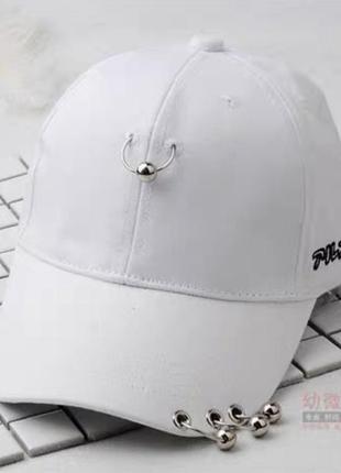 Кепка з кільцями бейсболка з кільцями