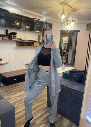 Брючний Костюм