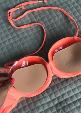 Пуш ап вкладки вставлення в купальник