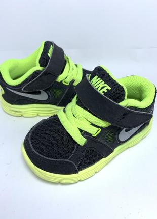 Кроссовки nike