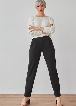 Жіночі штани - "банани" чорного кольору. модель 3362 trikobakh. розміри 42-48
