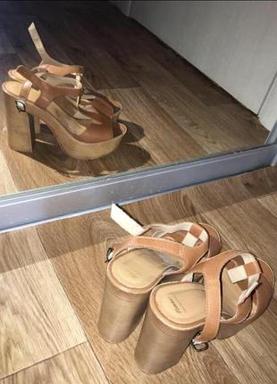 Босоножки 👡
