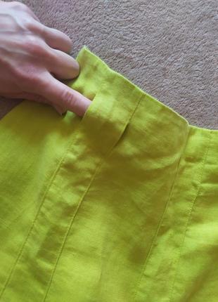 Льняная яркая качественная пышная юбка миди высокая талия в салатовом цвете5 фото