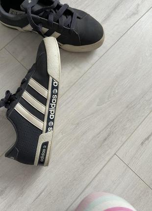Adidas кроссовки1 фото