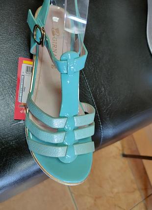 Босоніжки жіночі стильні4 фото