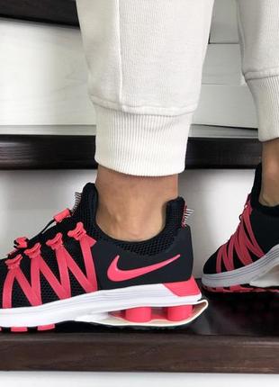 Жіночі легкі текстильні кросівки nike shox gravity🆕 стильні найки2 фото