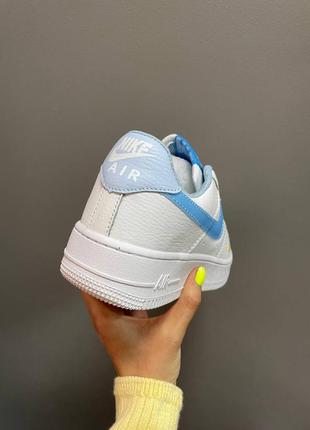 Жіночі шкіряні біло-голубі кросівки nike air force 1 🆕 найк аір форс3 фото