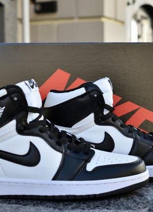 Жіночі високі шкіряні чорно-білі кросівки nike copy air jordan 🆕