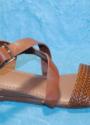 Босоніжки so 39 розмір 8