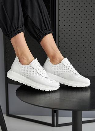 Жіночі кросівки шкіряні літні білі leader style 3531 жіноче взуття 2022