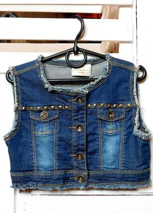 Большая распродажа!!! 😊 джинсовая жилетка bimbalino 110-116 см.